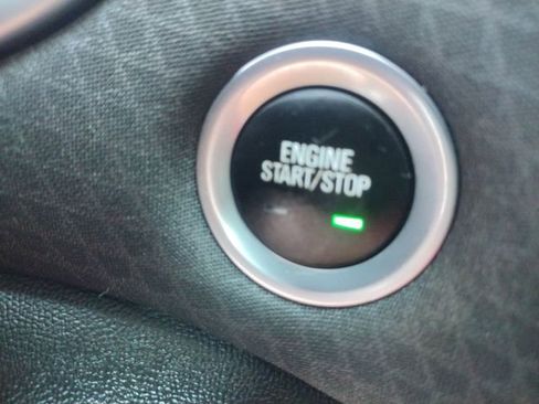 Used 2018 Chevrolet Malibu LS image 32