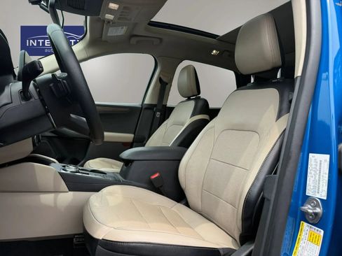 Used 2020 Ford Escape Titanium AWD/4WD image 10
