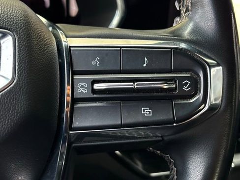 Used 2023 GMC Canyon Elevation w/ Convenience Package AWD/4WD image 16