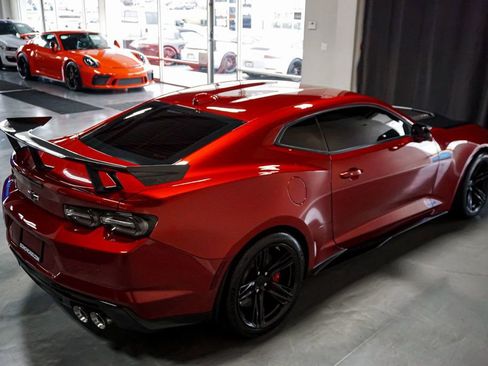 Used 2021 Chevrolet Camaro ZL1 image 77