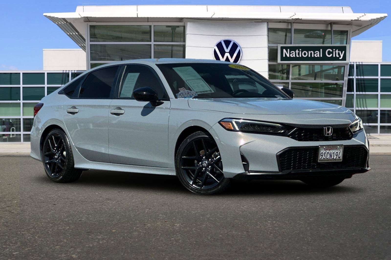 Used 2025 Honda Civic Sport image 2