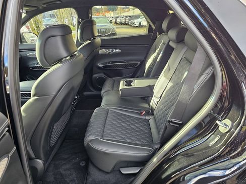 Certified 2025 Genesis GV70 3.5T Sport w/ Sport Prestige Package image 23