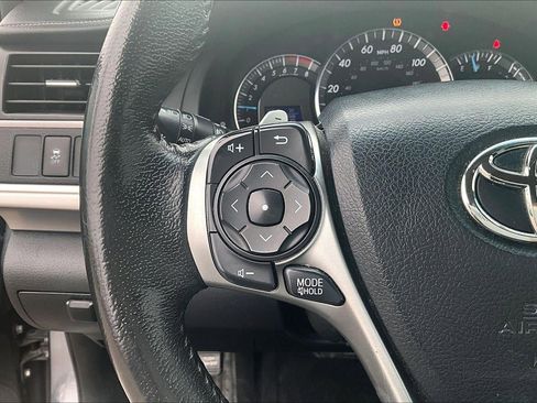 Used 2012 Toyota Camry SE image 16