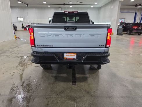 Used 2025 Chevrolet Silverado 3500 LTZ AWD/4WD image 7