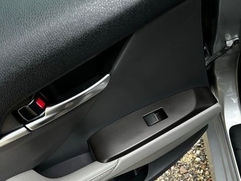 Used 2022 Toyota Camry XLE w/ Navigation Package FWD image 14