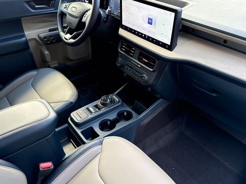 New 2026 Ford Maverick Lariat AWD/4WD image 13