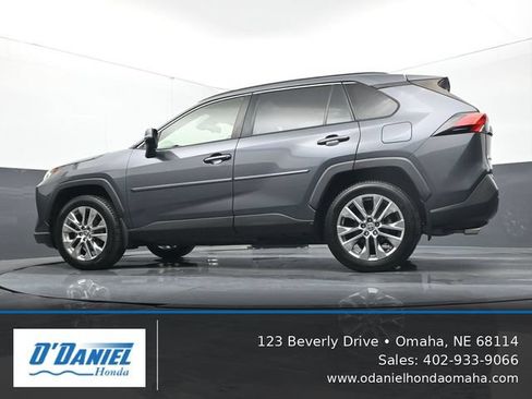 Used 2020 Toyota RAV4 XLE Premium AWD/4WD image 10