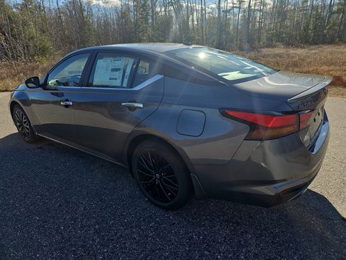 New 2025 Nissan Altima 2.5 SV w/ SV Special Edition Package image 5