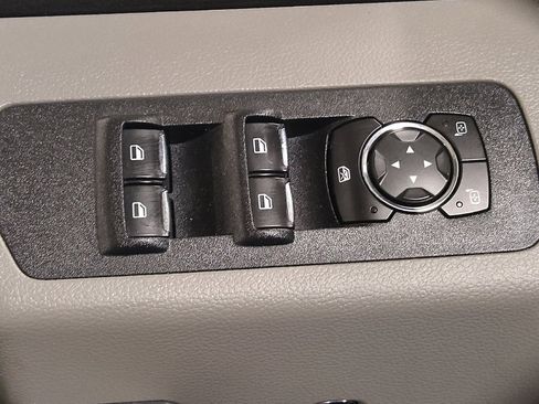 Used 2018 Ford F150 XLT AWD/4WD image 27