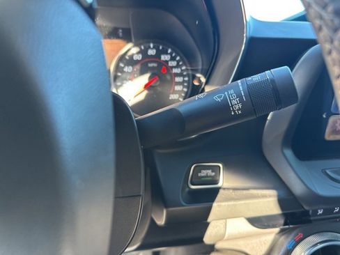 Used 2017 Chevrolet Camaro SS image 10