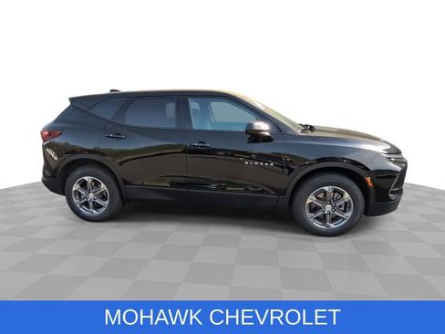 Certified 2025 Chevrolet Blazer LT w/ Driver Confidence Package AWD/4WD image 10