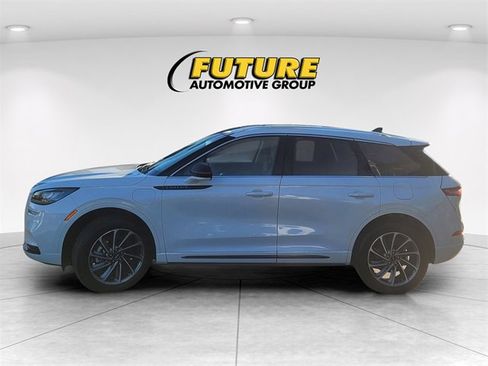 Certified 2022 Lincoln Corsair Grand Touring image 8