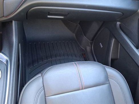 Used 2022 Chevrolet Traverse RS image 30