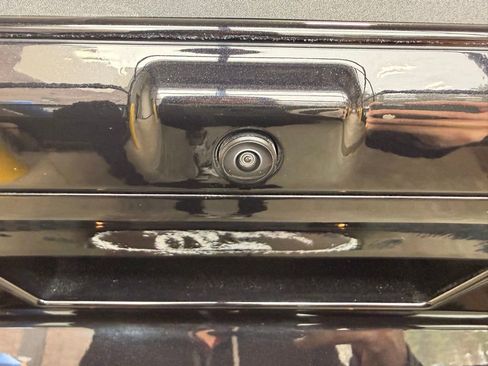 Used 2025 Ford F150 Lariat image 6