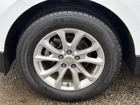 Used 2019 Chevrolet Equinox LT w/ Driver Convenience Package image 8