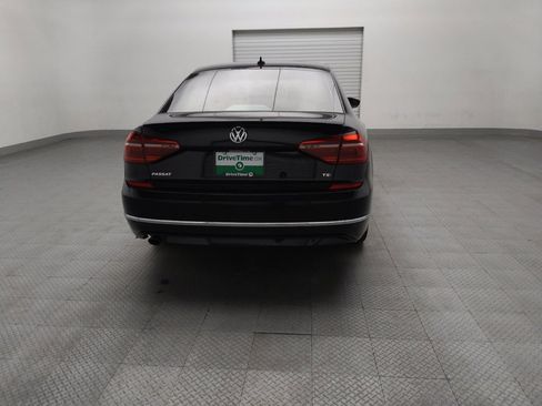 Used 2018 Volkswagen Passat 2.0T R-Line FWD image 7