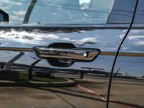 Used 2022 Jeep Grand Cherokee Limited image 51