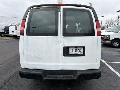 Used 2011 Chevrolet Express 2500 image 6