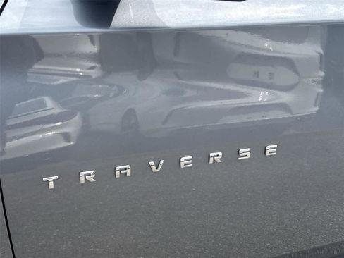 Used 2018 Chevrolet Traverse LT AWD/4WD image 8