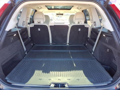 Used 2022 Volvo XC90 T6 Momentum image 16