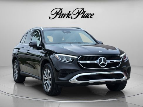 Certified 2026 Mercedes-Benz GLC 300 4MATIC image 4