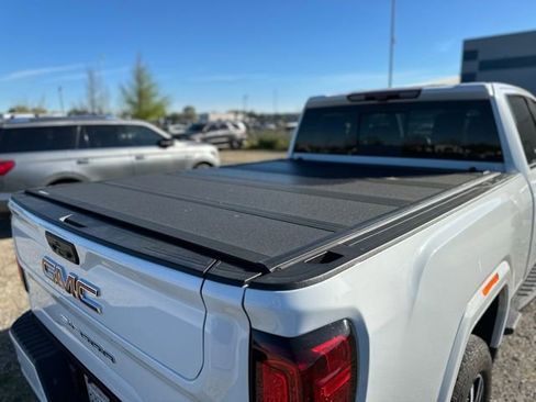 Used 2022 GMC Sierra 2500 AT4 w/ AT4 Premium Plus Package image 7