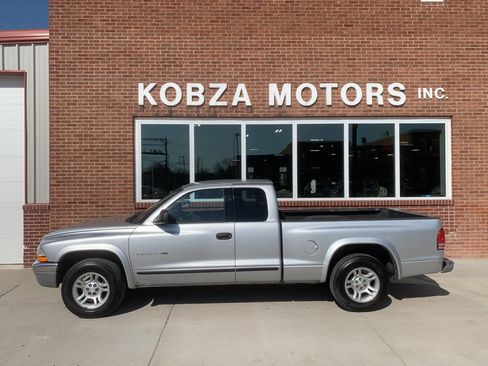 Used 2002 Dodge Dakota SLT image 2