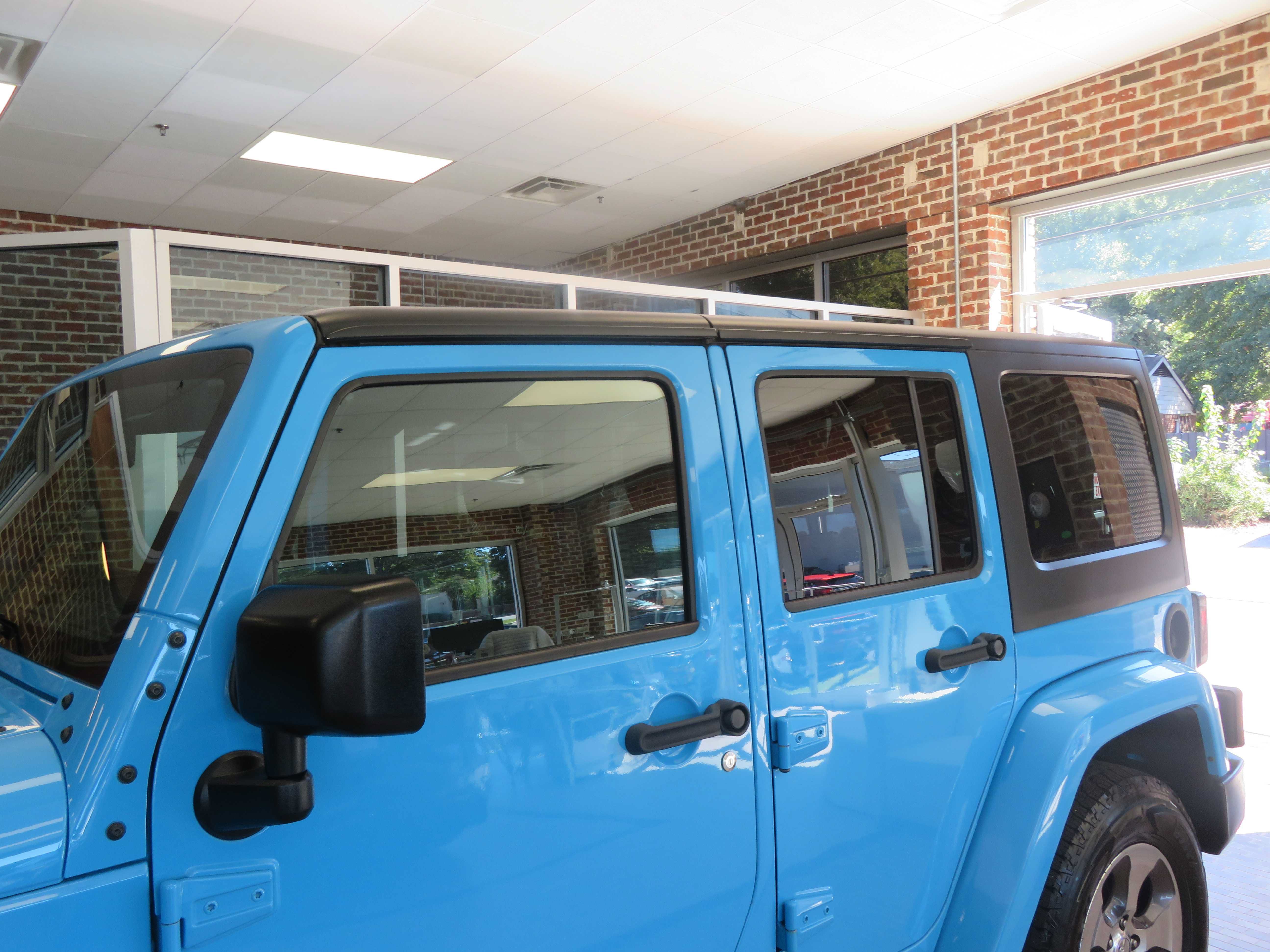 Used 2017 Jeep Wrangler Unlimited Sahara w/ Dual Top Group AWD/4WD image 73