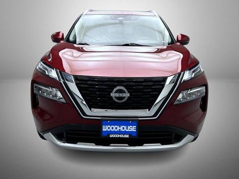 Certified 2023 Nissan Rogue Platinum FWD image 2