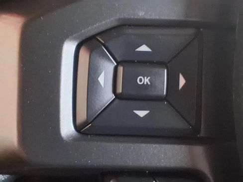 Used 2019 Ford F150 Lariat w/ Equipment Group 502A Luxury AWD/4WD image 25