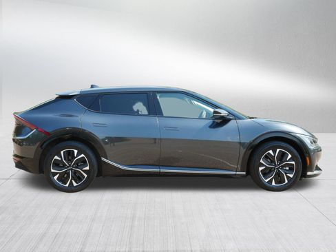 Used 2024 Kia EV6 Wind w/ Wind Technology Package AWD/4WD image 8