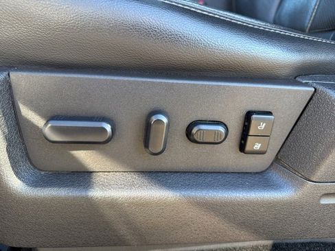 Used 2014 Ford F150 FX4 w/ Equipment Group 402A Luxury image 10