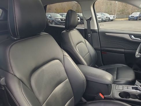 Used 2022 Ford Escape SEL image 21