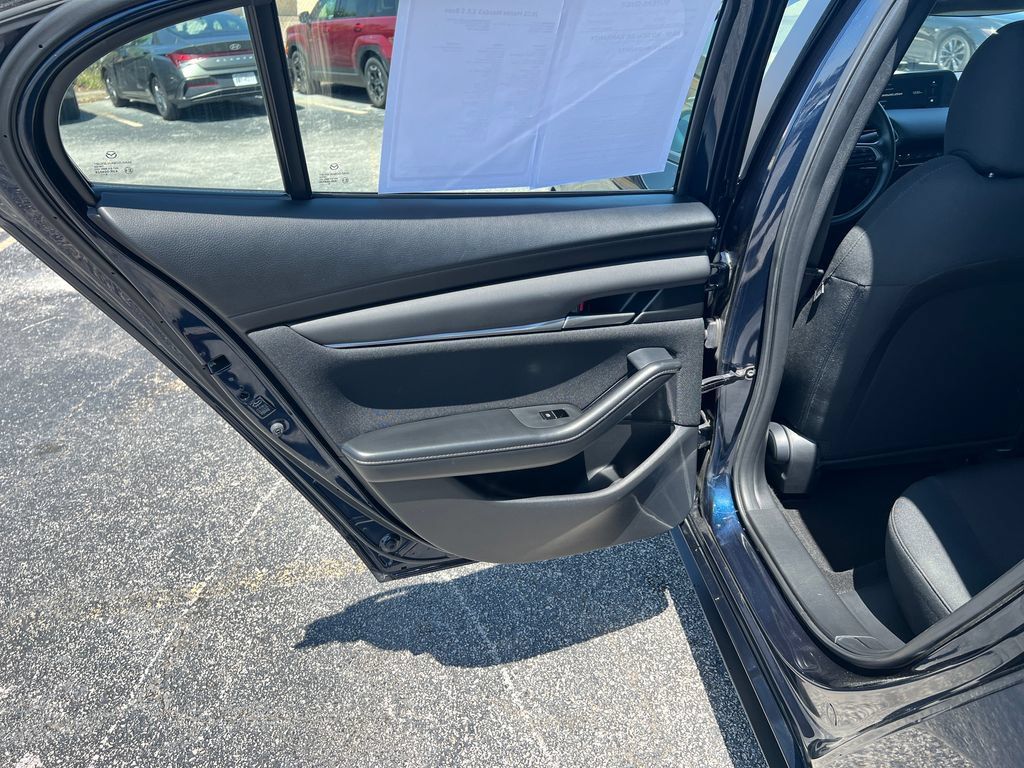Used 2025 MAZDA MAZDA3 s FWD image 25