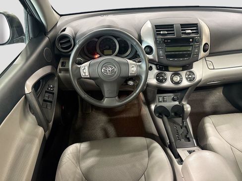 Used 2008 Toyota RAV4 Limited AWD/4WD image 2