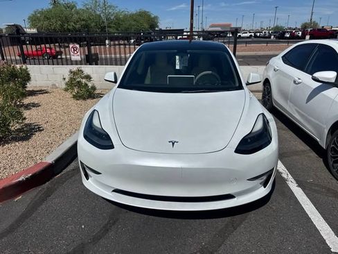 Used 2023 Tesla Model 3 Standard Range RWD image 3