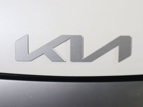 Used 2023 Kia Sportage LX image 22