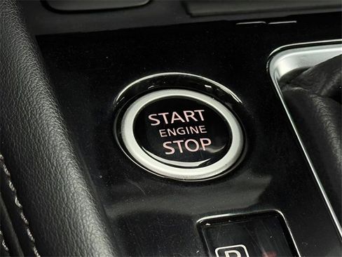 Used 2022 Nissan Kicks SV image 19