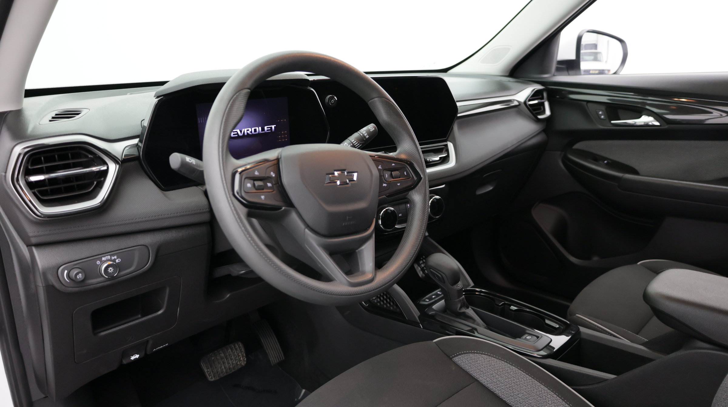 Used 2026 Chevrolet TrailBlazer LT FWD image 12