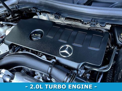 Used 2021 Mercedes-Benz GLA 250 4MATIC image 31