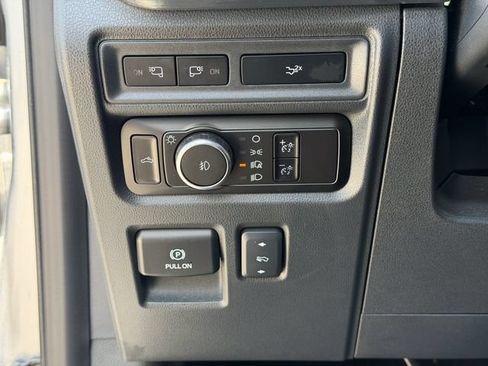 Used 2023 Ford F150 Lariat AWD/4WD image 10