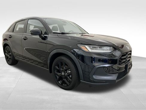 Used 2023 Honda HR-V Sport image 7