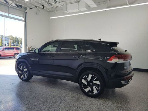 New 2026 Volkswagen Atlas Cross Sport SE FWD image 6