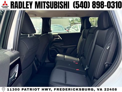 Used 2022 Mitsubishi Outlander ES AWD/4WD image 12