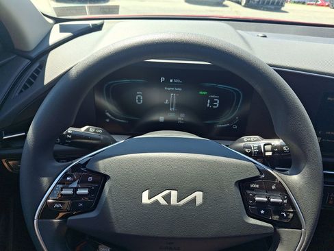 New 2026 Kia Niro LX FWD image 14