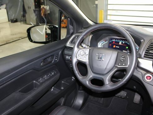 Certified 2024 Honda Odyssey Sport image 25