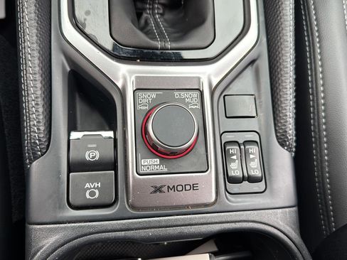 Used 2024 Subaru Forester Touring image 28