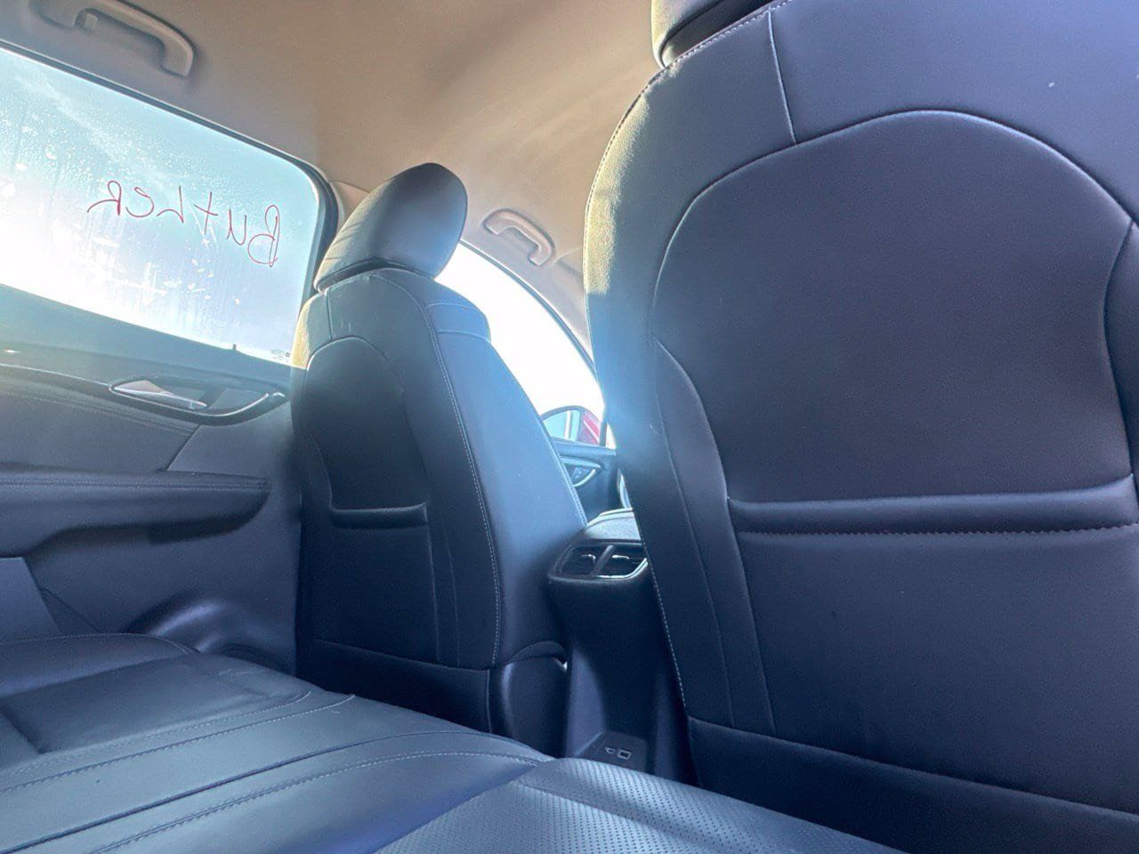 Used 2023 Buick Envision Essence FWD image 30