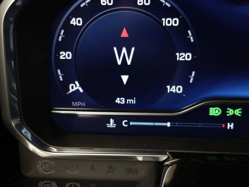 Used 2024 Chevrolet Silverado 2500 High Country w/ High Country Premium Package image 13