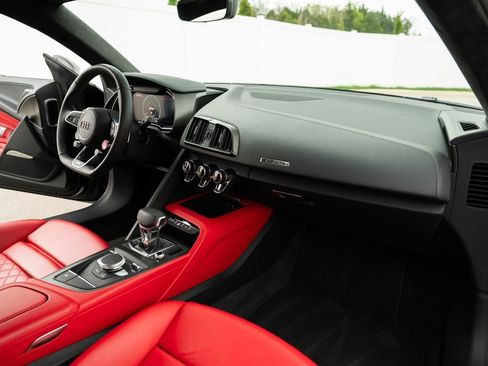 Used 2017 Audi R8 V10 plus image 26